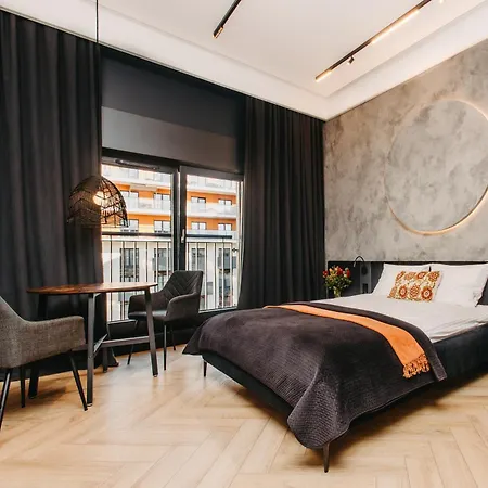 Traugutta 74 - Premium Elegance Loft - Sauna, Silowna - - Fair Apartamento